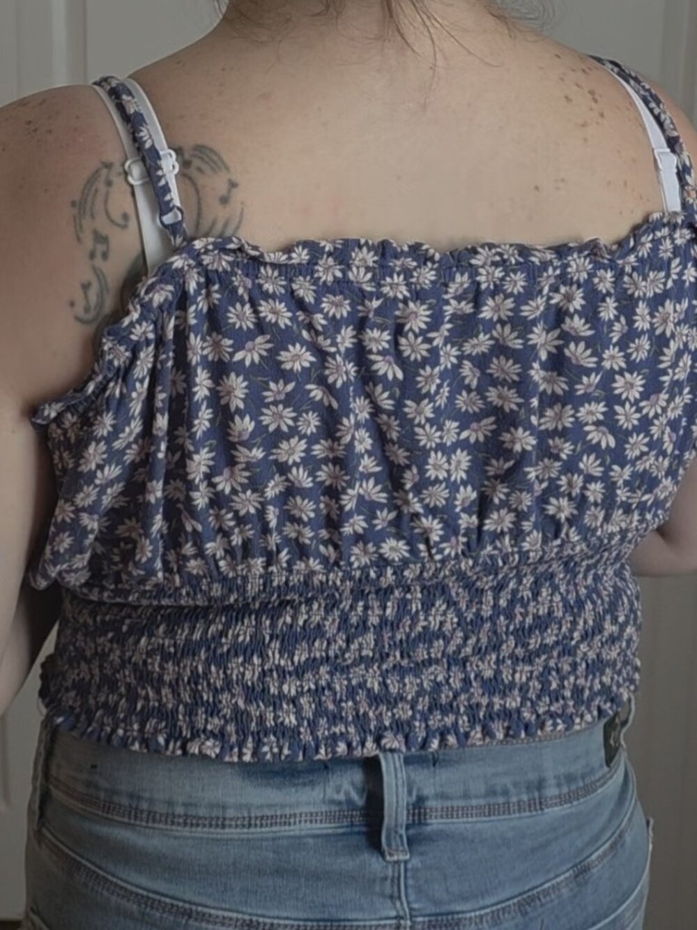 American Eagle Daisy Smocked Crop Top — Size XL - Picture 3 of 4